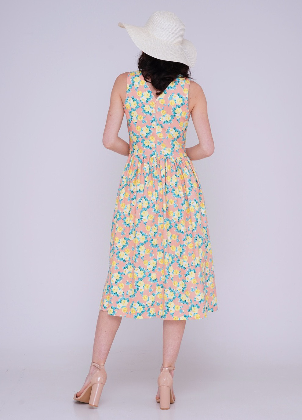 Комбинированное кэжуал платье марта-м розочки 2 на персике Jet с цветочным принтом