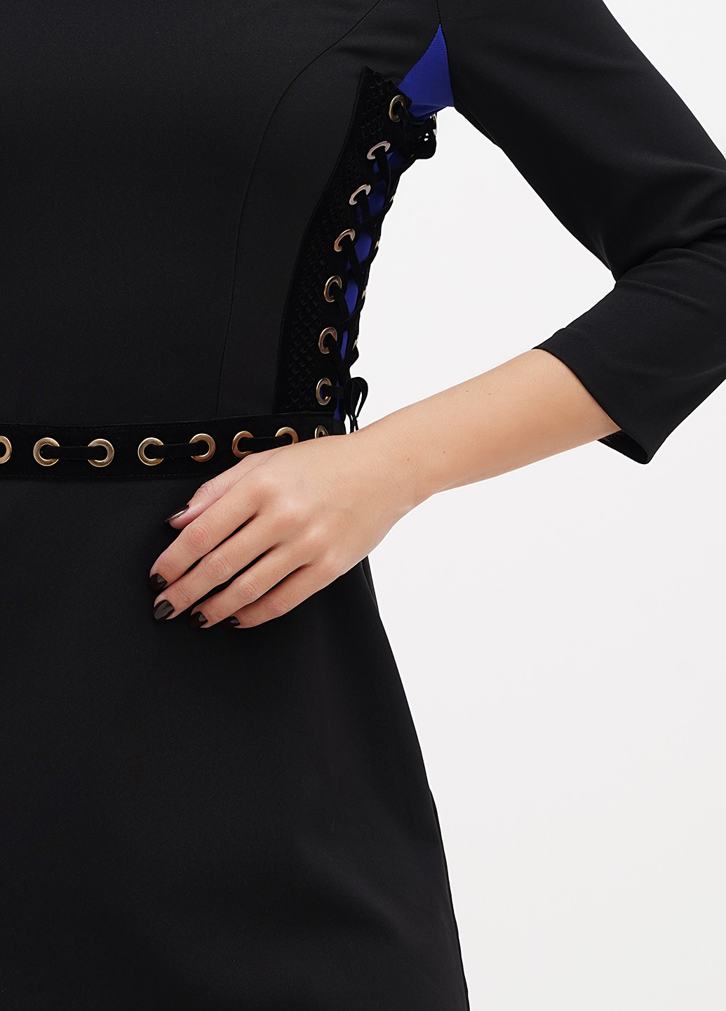 Черное кэжуал платье силуэтная Sassofono однотонное