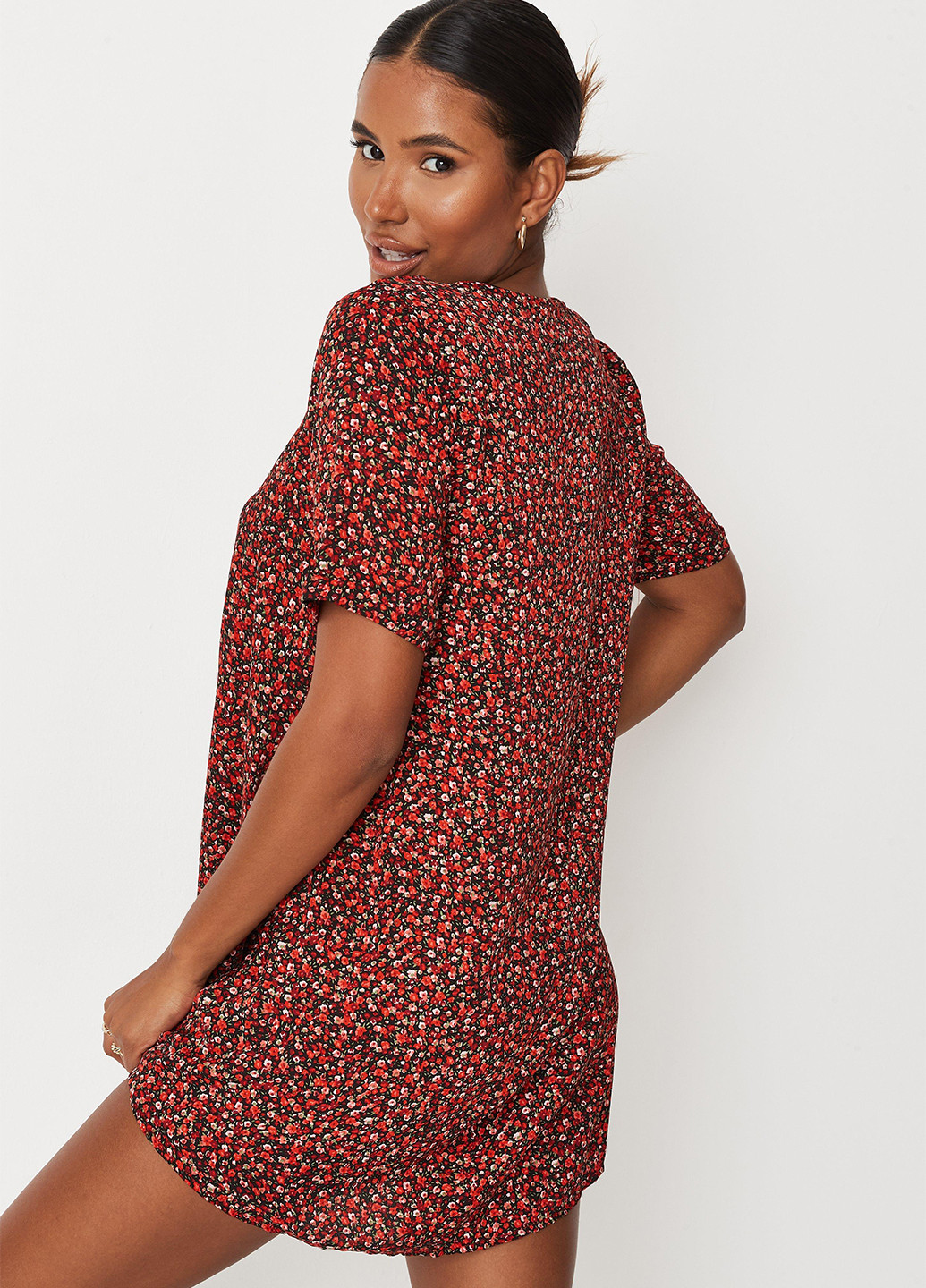 Червона кежуал сукня а-силует, оверсайз Missguided з квітковим принтом