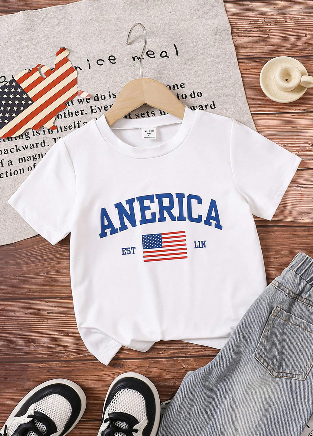 Белая летняя футболка SHEIN