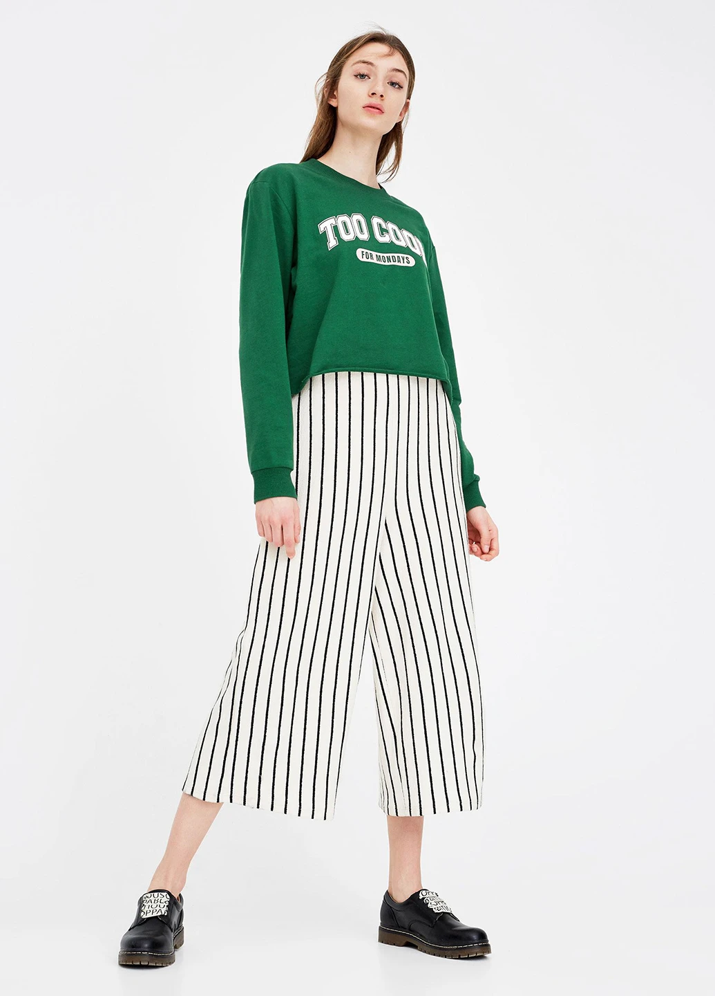 Зелений світшоти Pull & Bear напис без декору (243646877)