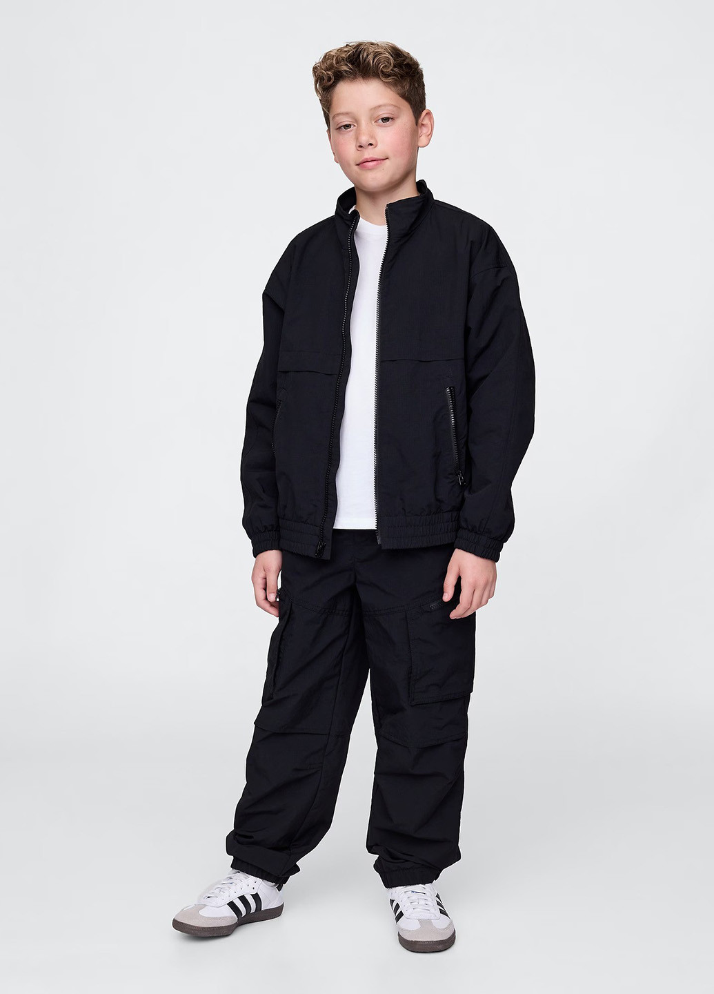 Чорна демісезонна вітровка Gap