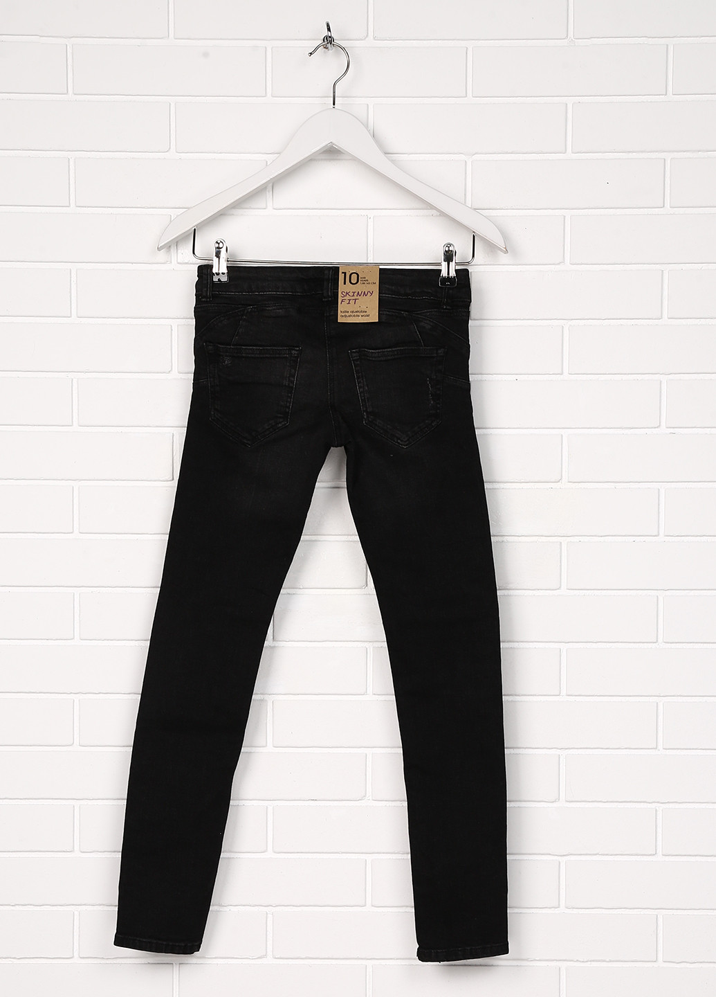 Темно-серые демисезонные зауженные джинсы Kiabi
