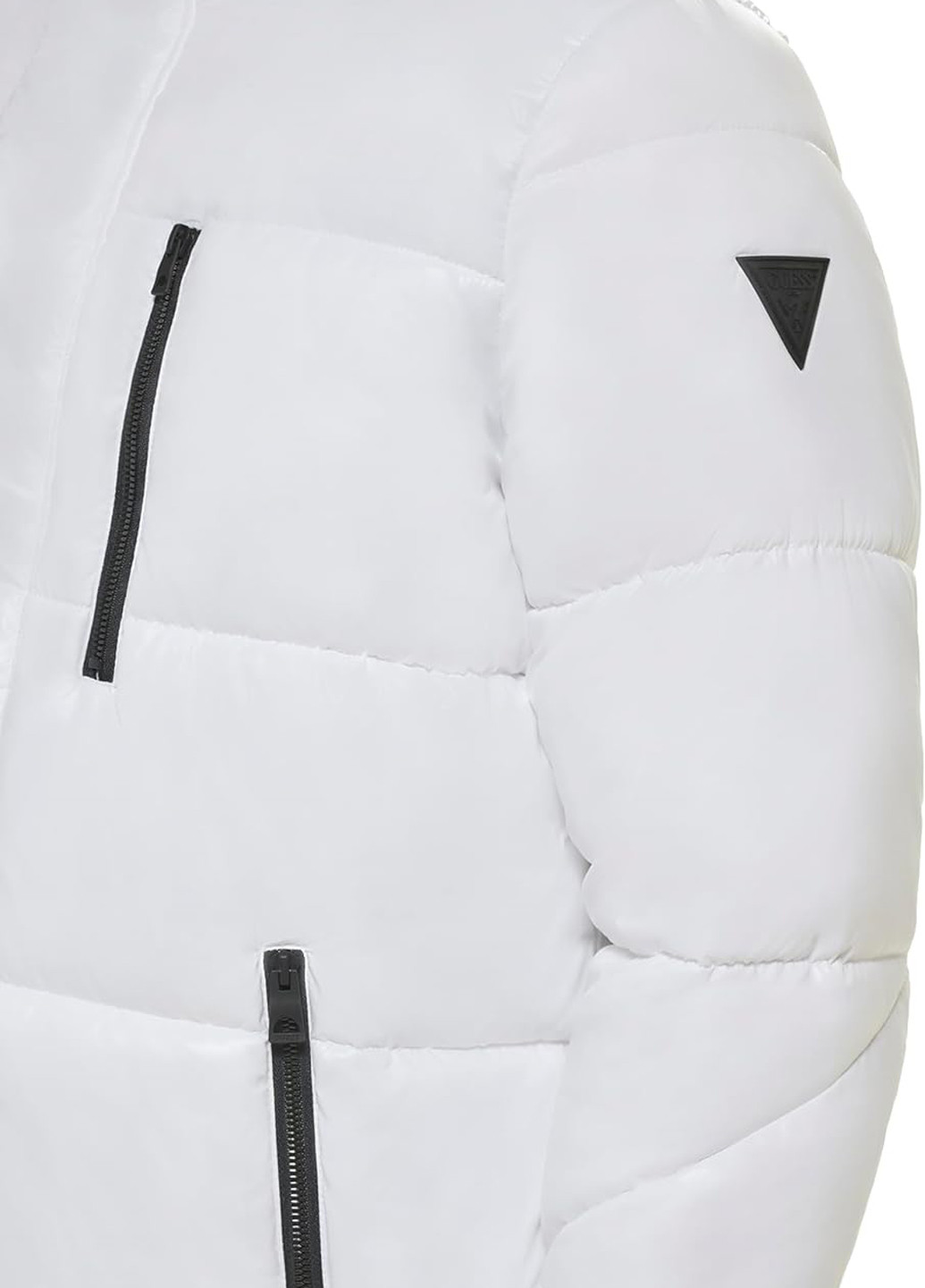 Белая зимняя куртка Guess