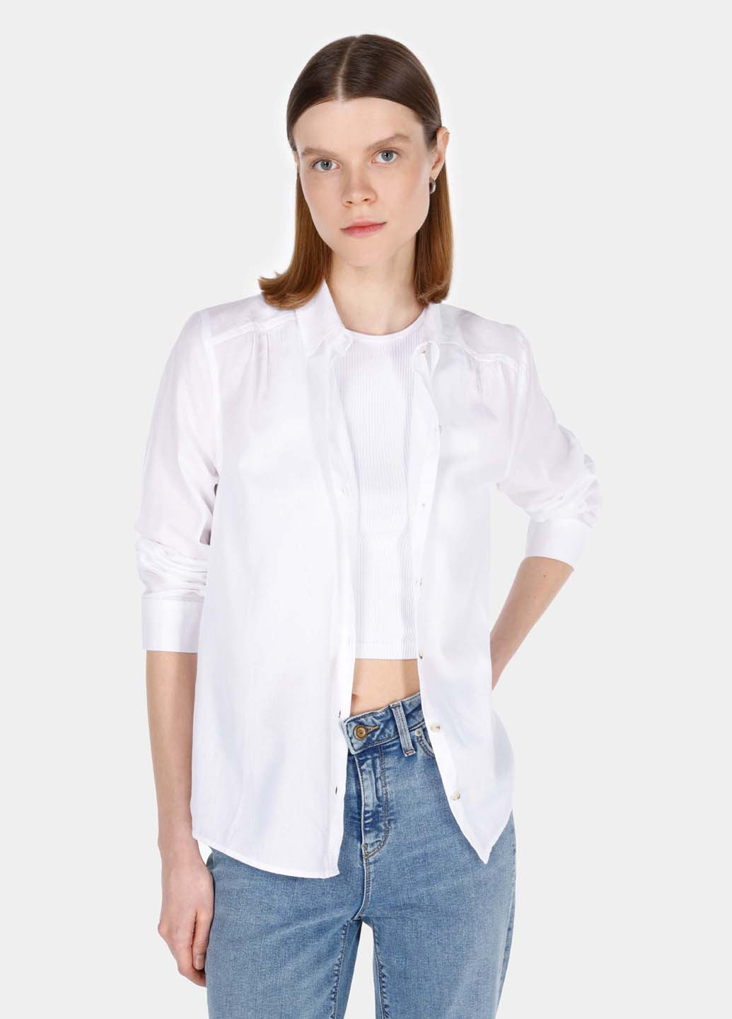 Белая кэжуал рубашка однотонная Colin's