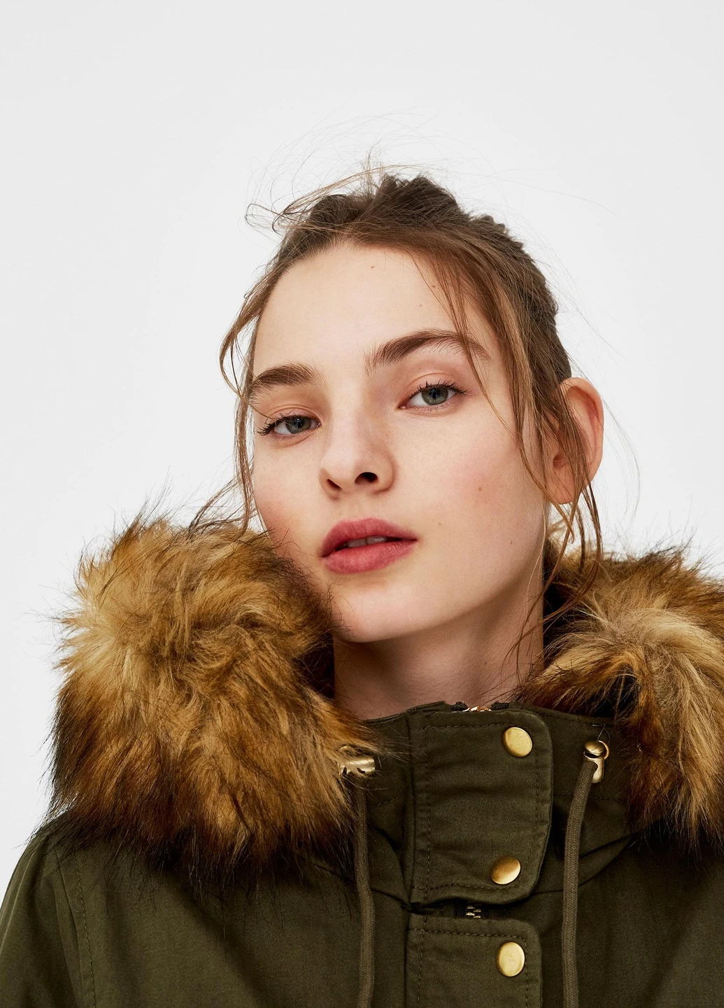 Темно-зелена куртка зима,болотний, Pull & Bear