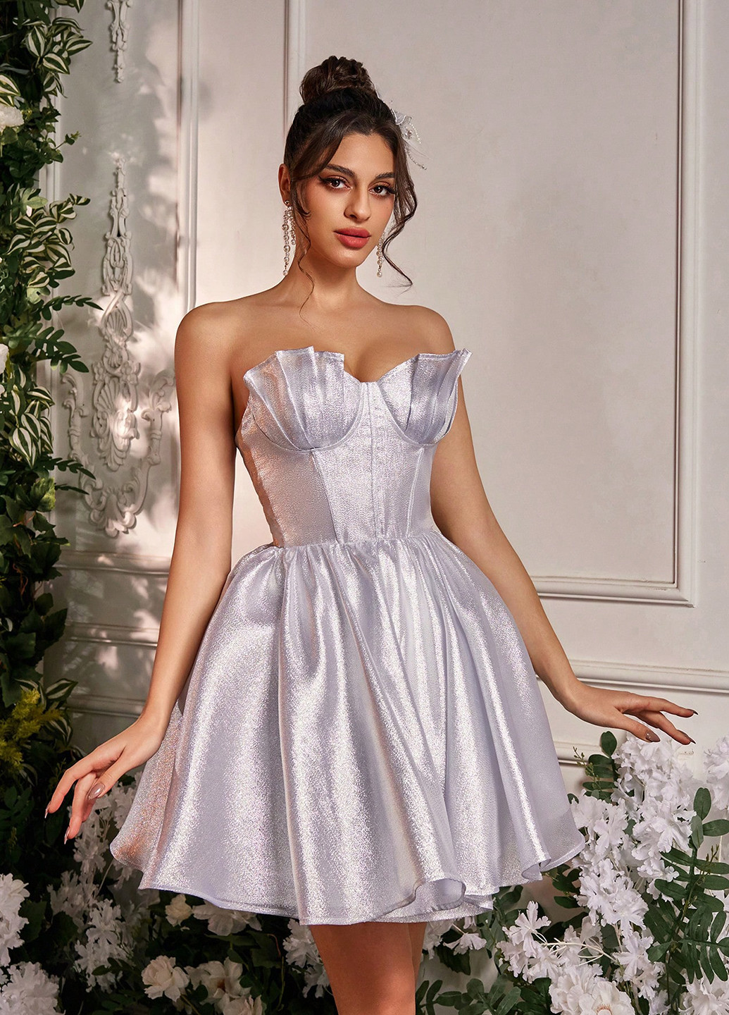 Серебристое праздничный, коктейльное платье с пышной юбкой, с корсетом, бэби долл SHEIN однотонное