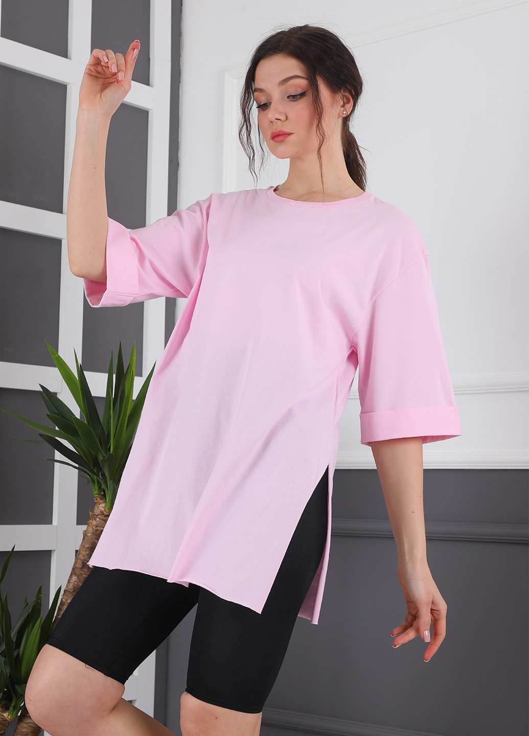 Розовая летняя футболка ECROU