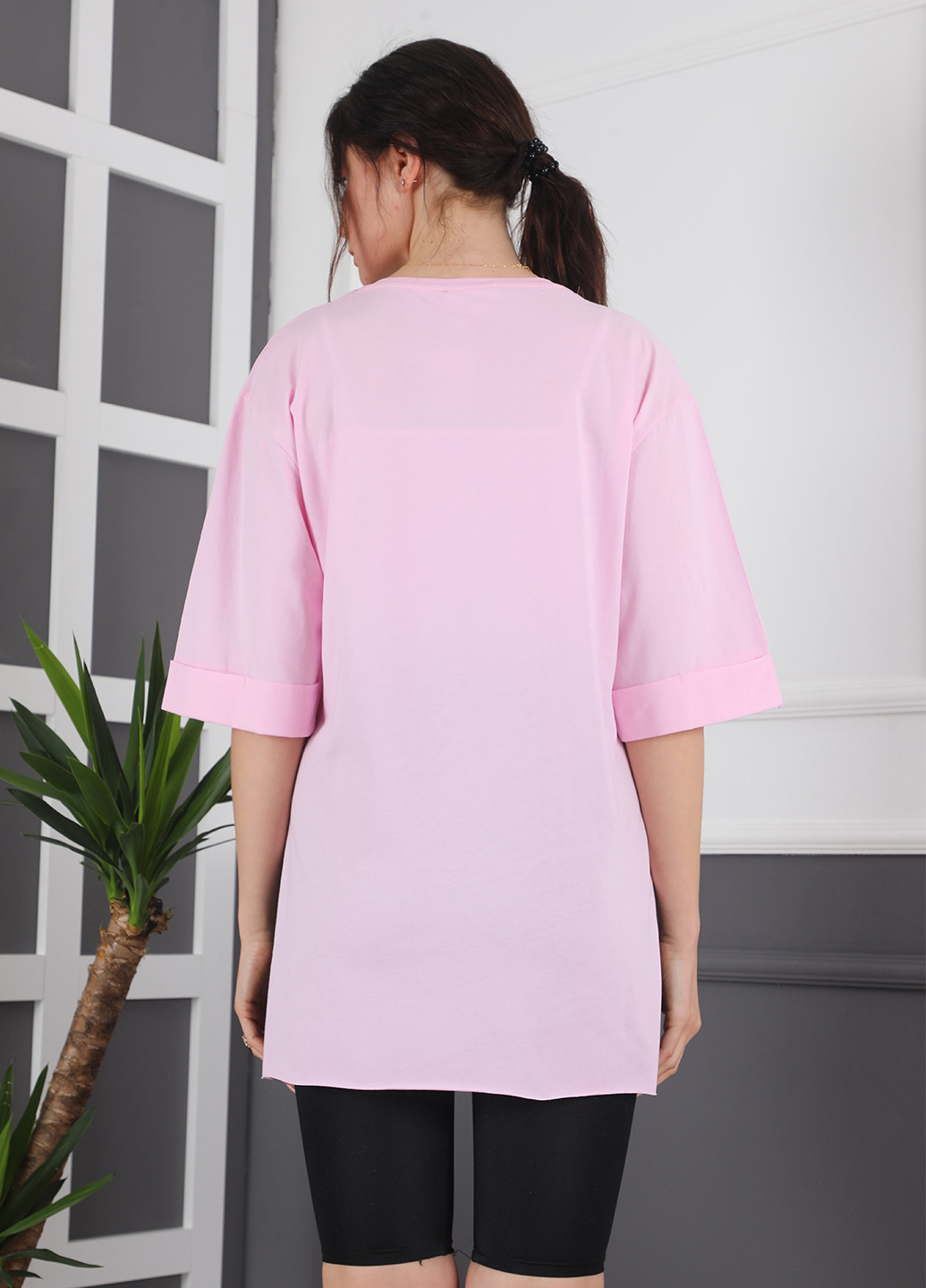 Розовая летняя футболка ECROU