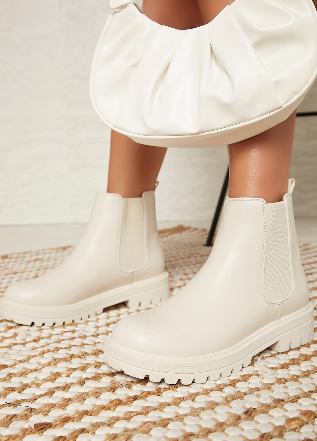 Осенние ботильоны челси SHEIN без декора из искусственной кожи