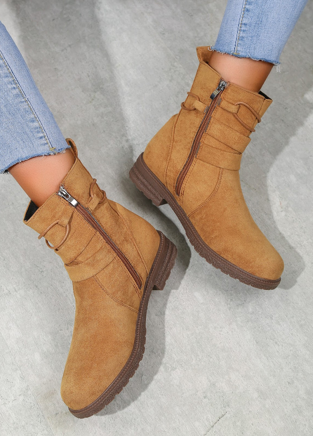 Осенние ботинки SHEIN с пряжкой тканевые, из искусственной замши