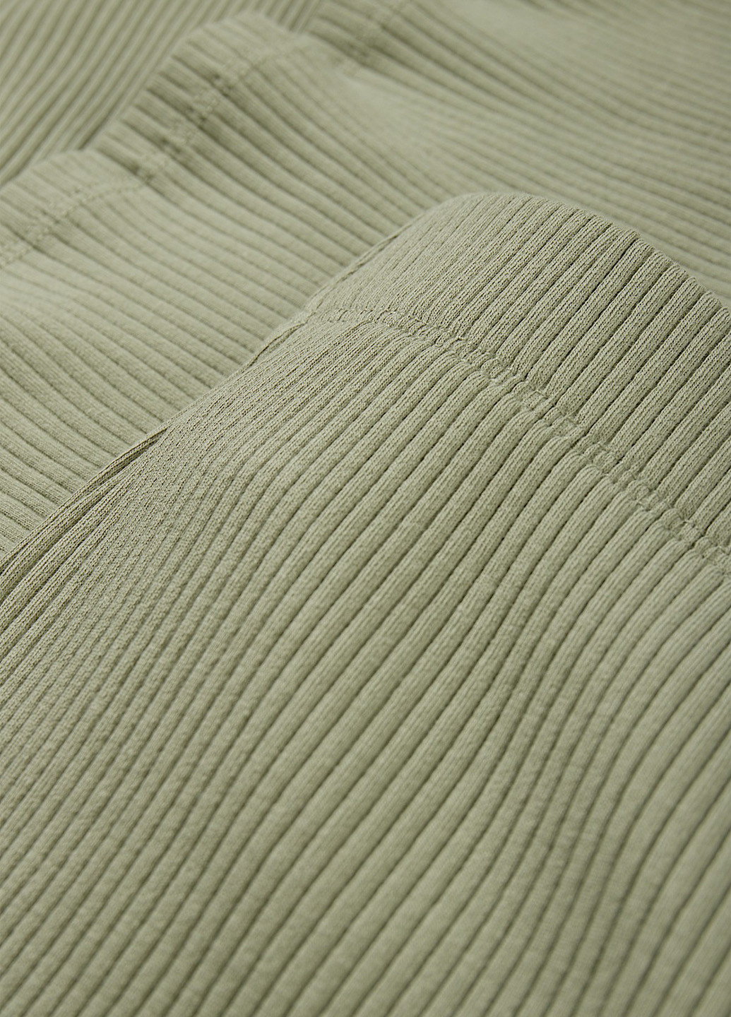 Оливковые кэжуал демисезонные прямые брюки C&A