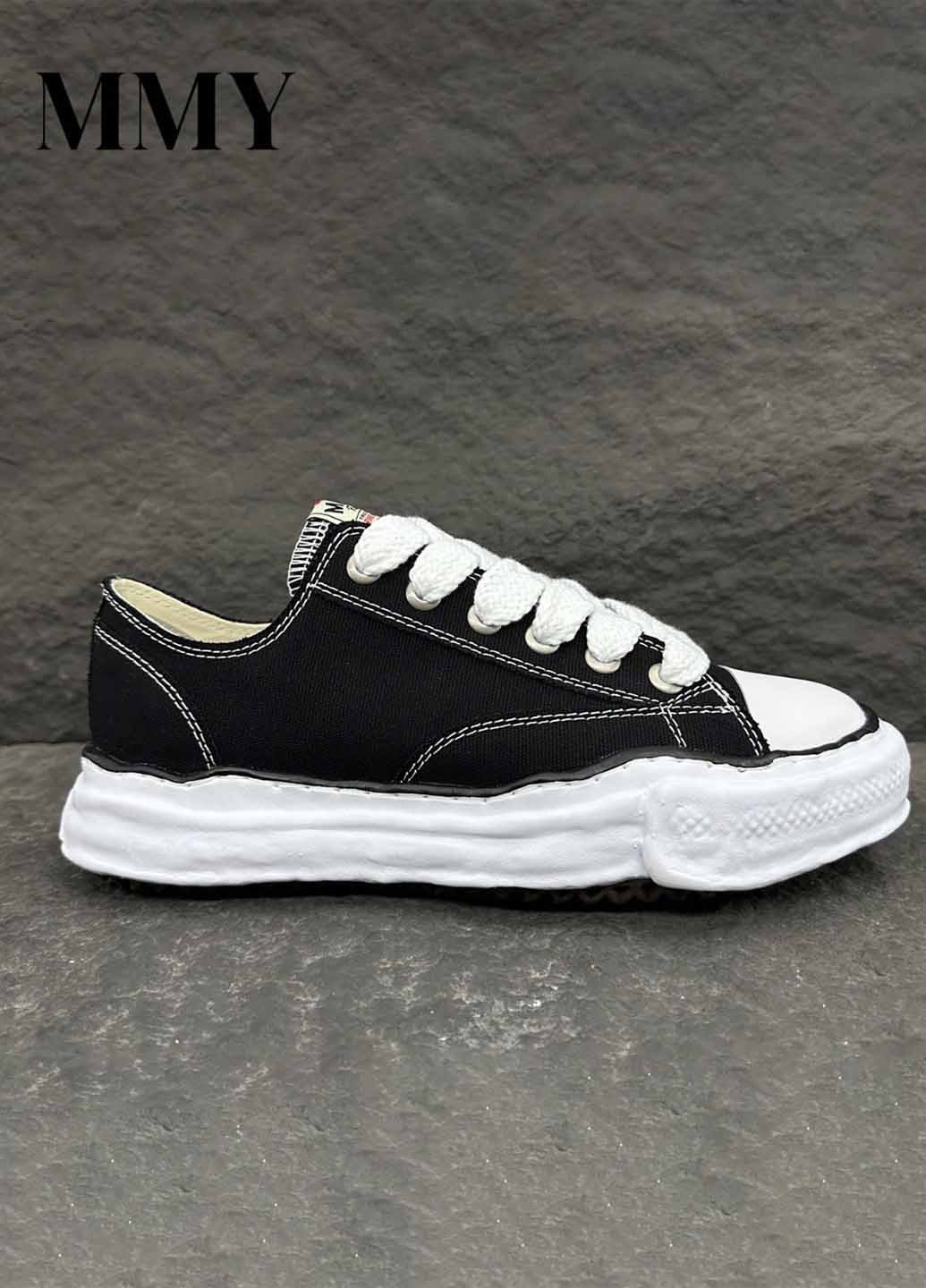 Чорно-білі кеди SHEIN