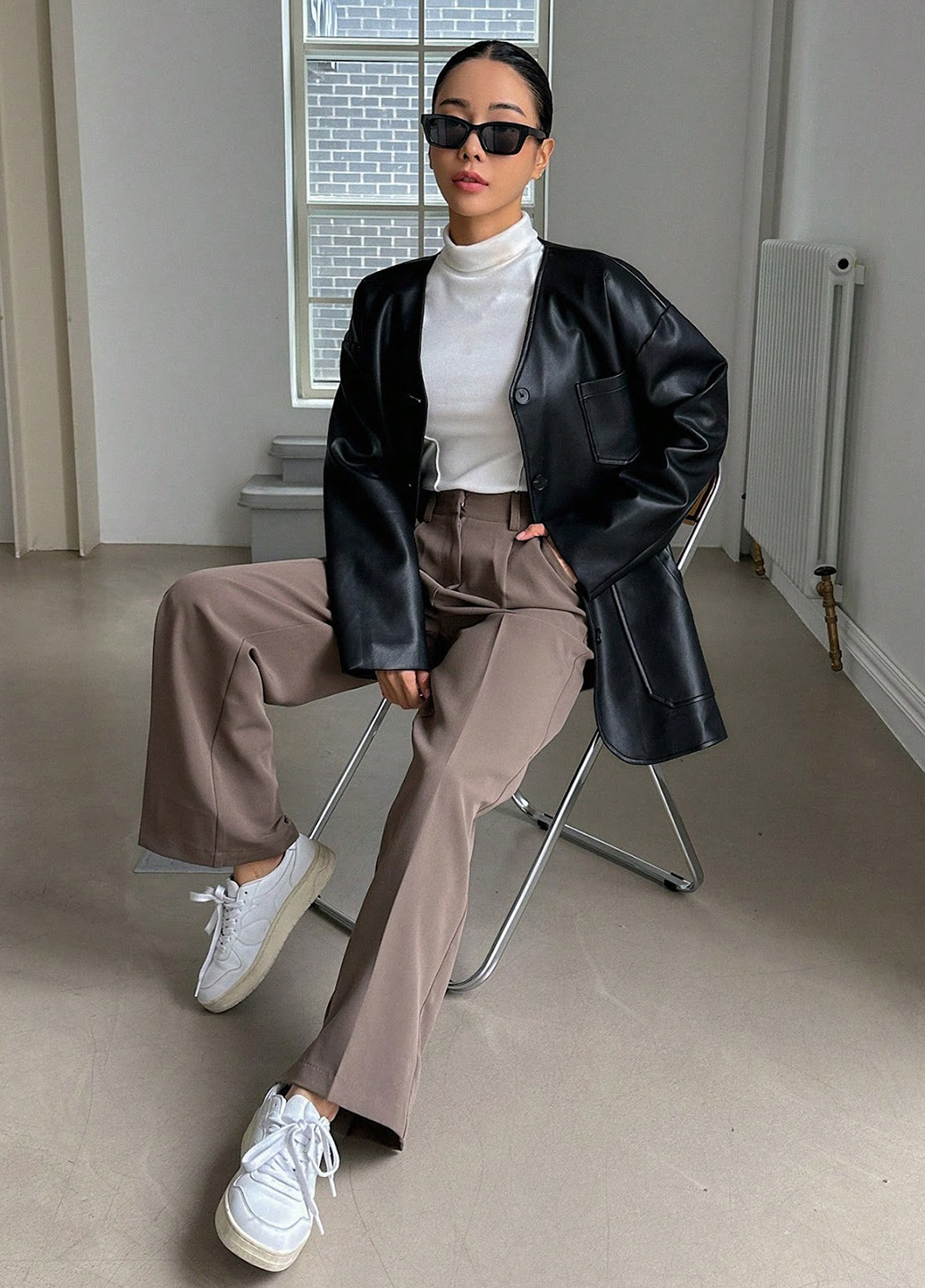 Чорна демісезонна куртка куртка-піджак SHEIN