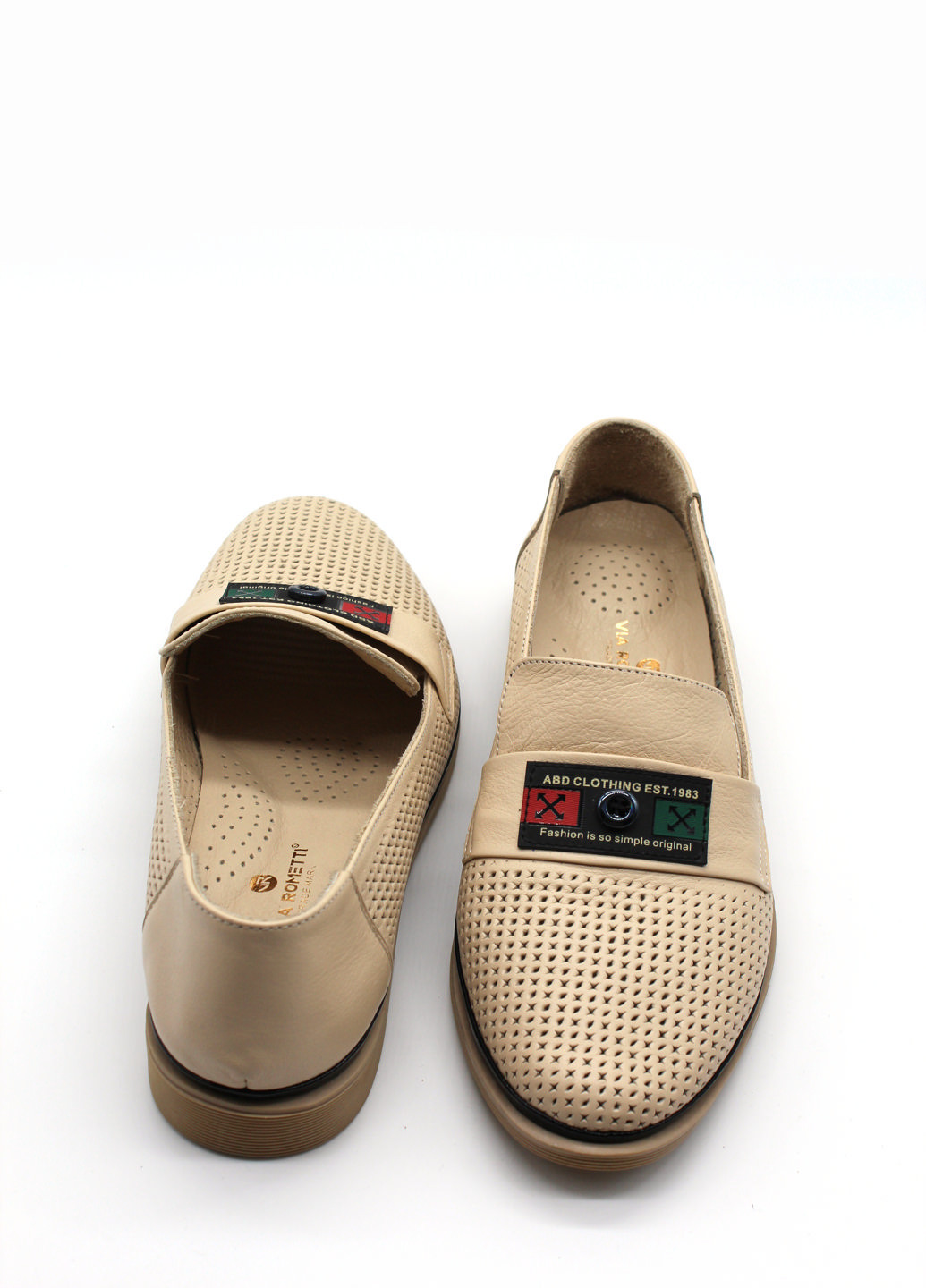 Бежевые мокасины Rifellini с перфорацией