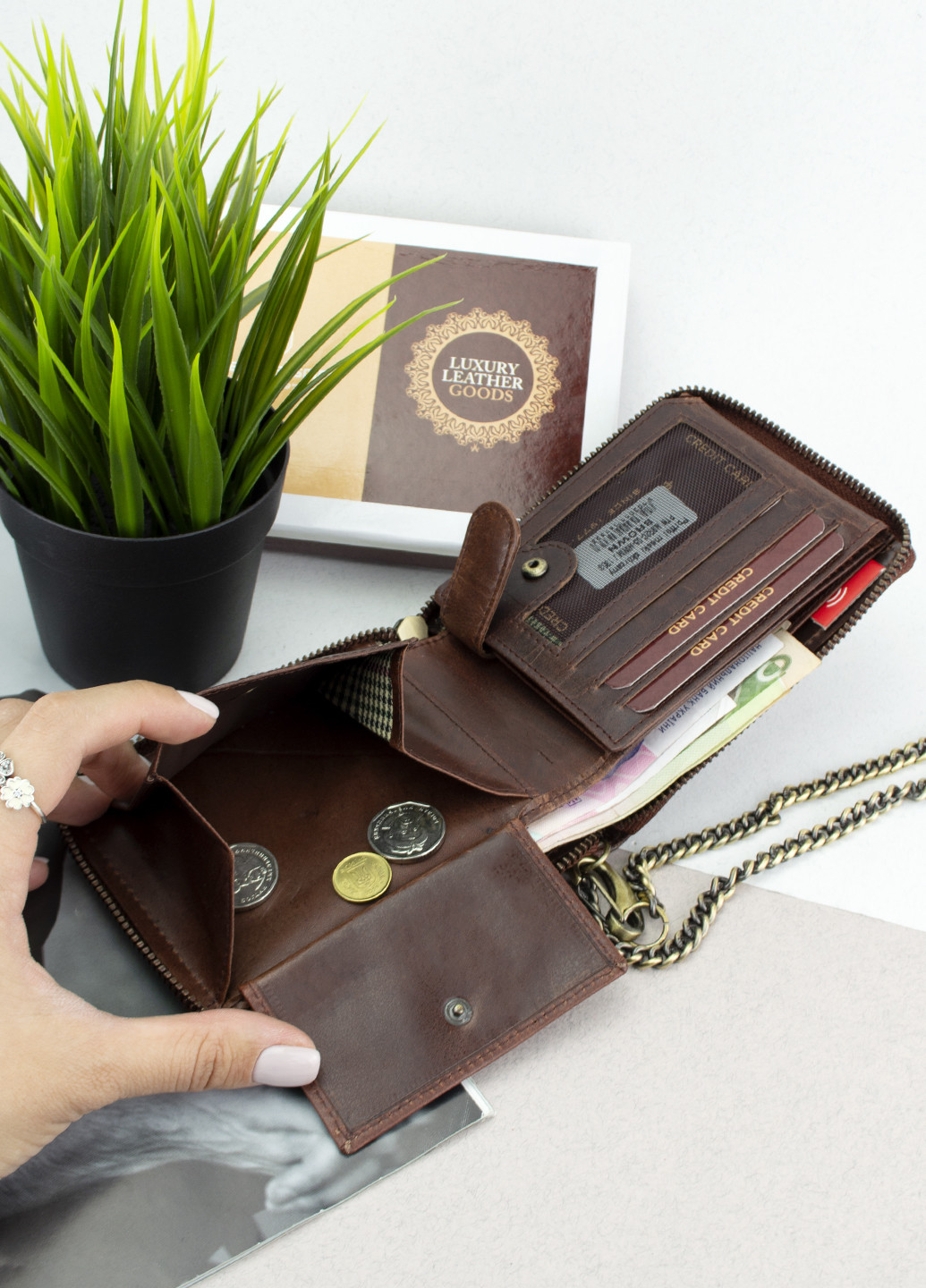 Чоловіче шкіряне портмоне N992C-05-HWM коричневе з черепом "Born for speed" Peterson (255868760)