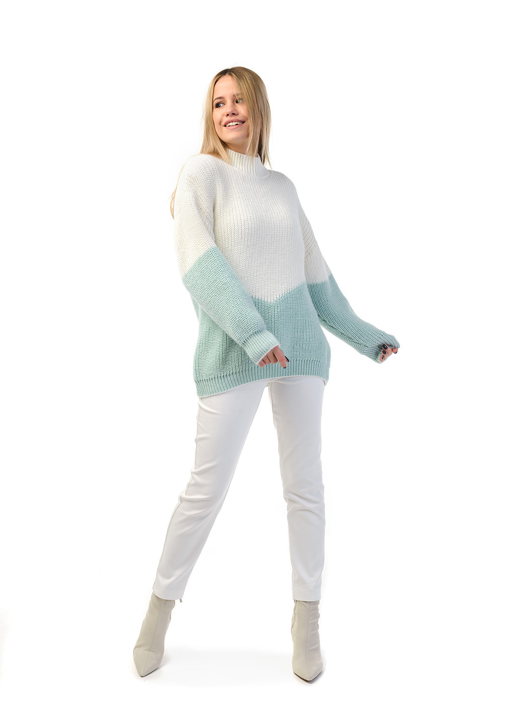 М'ятний зимовий светр SVTR