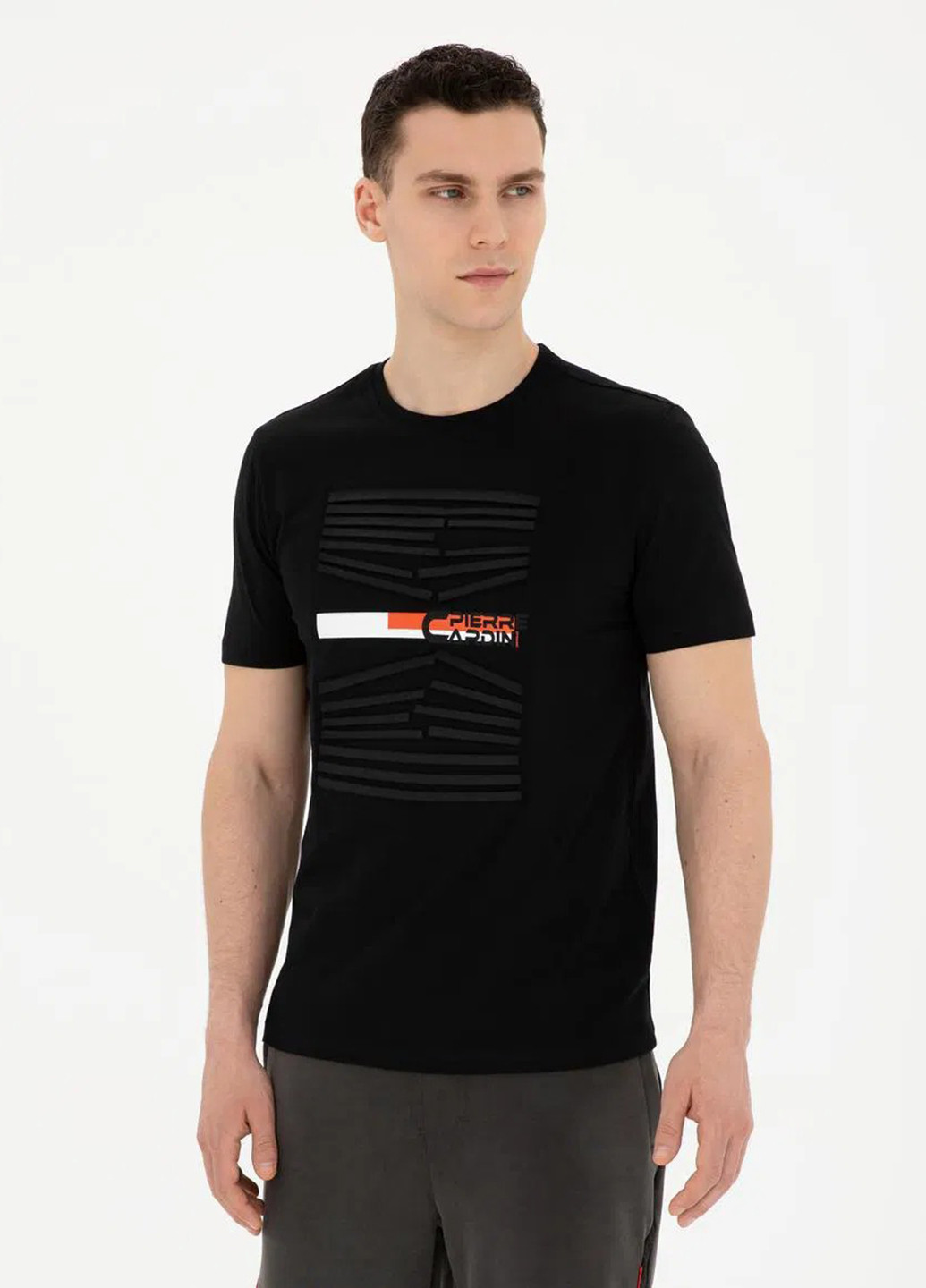 Чорна футболка Pierre Cardin