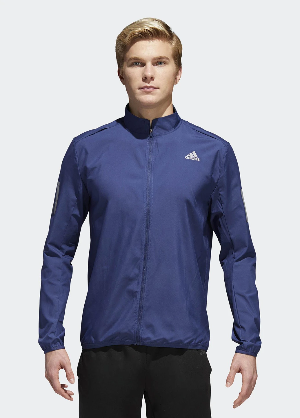 Синя демісезонна вітровка adidas