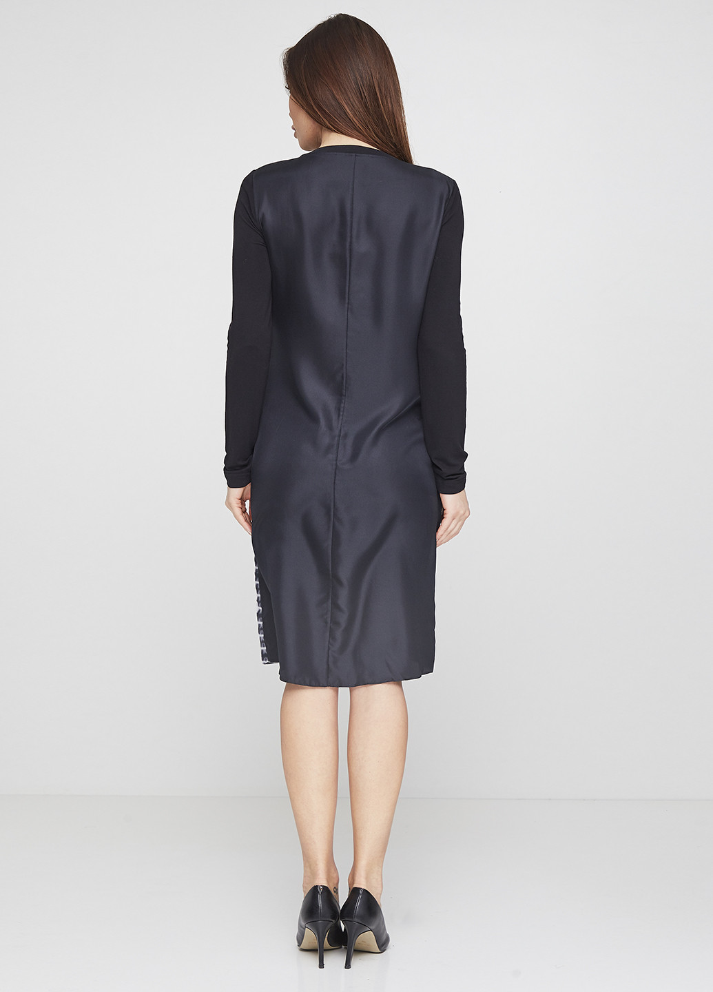 Черное кэжуал платье DKNY с абстрактным узором