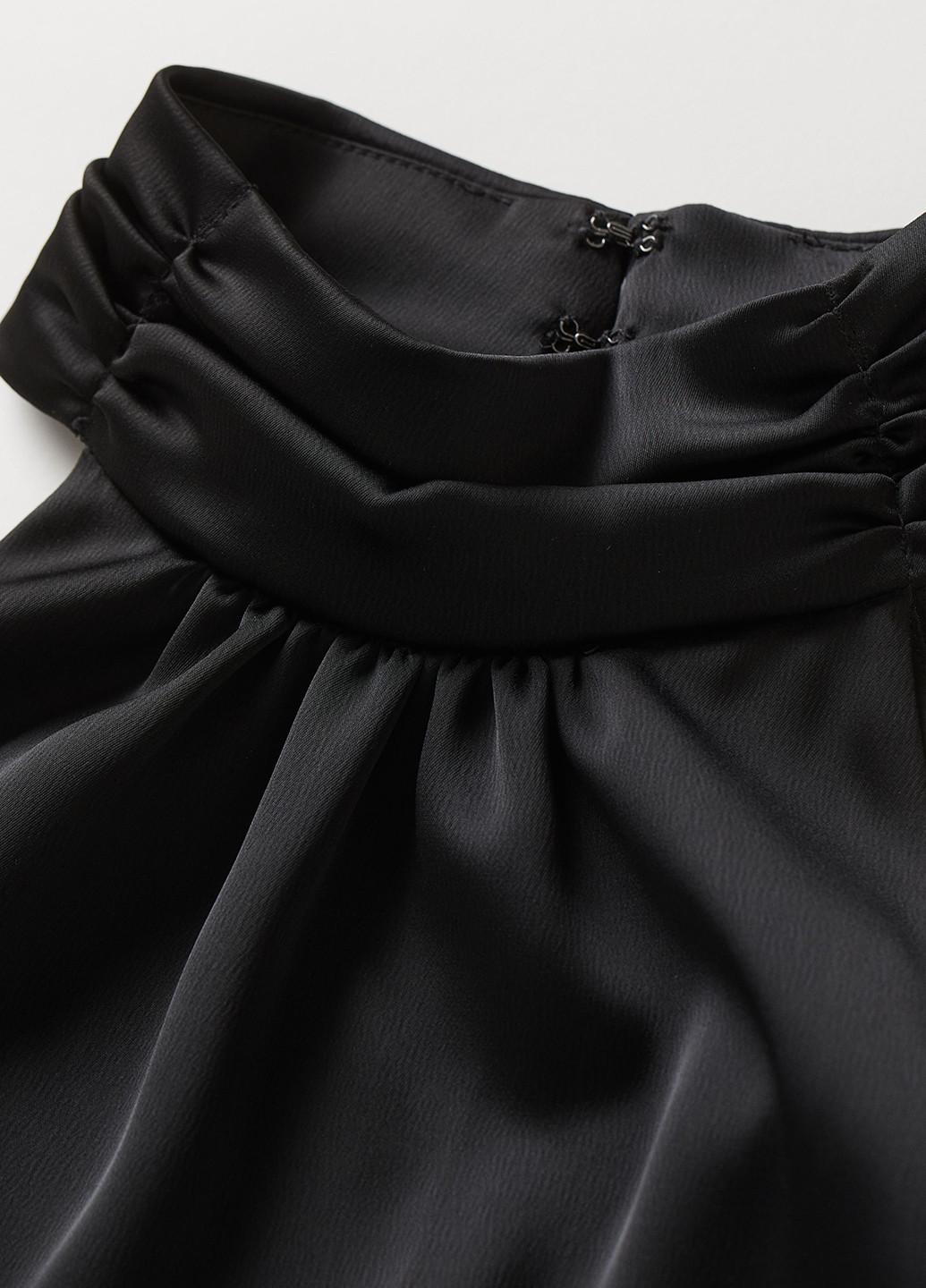 Комбінезон H&M комбінезон-брюки однотонний чорний кежуал поліестер, атлас