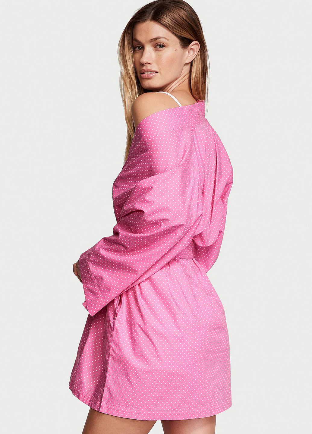 Рожевий демісезонний комплект (халат, топ, шорти) Victoria's Secret