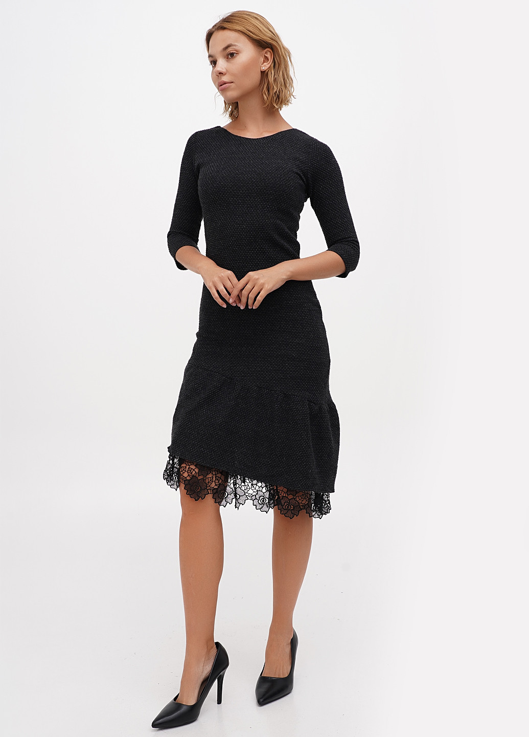 Чорна кежуал сукня силуетна Sassofono з геометричним візерунком