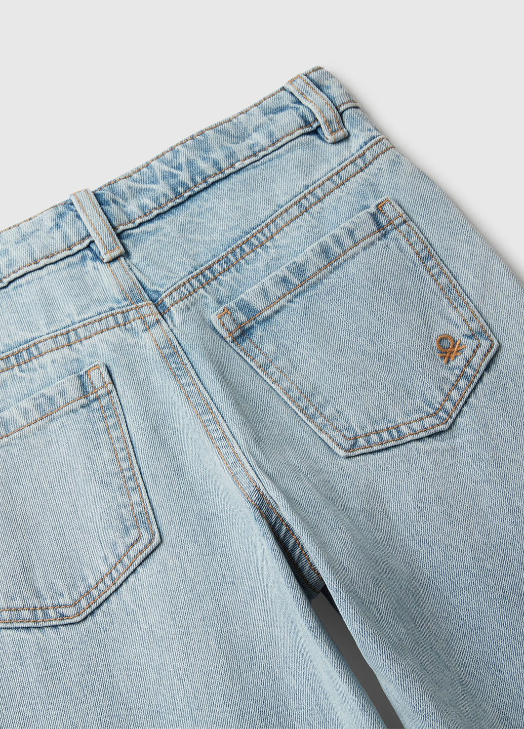 Светло-голубые демисезонные прямые джинсы United Colors of Benetton