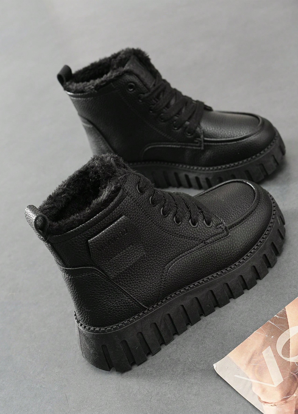 Осенние ботинки тимберленды SHEIN с тиснением из искусственной кожи