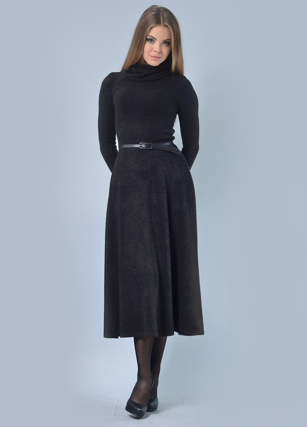Черное кэжуал платье платье-водолазка Lila Kass однотонное