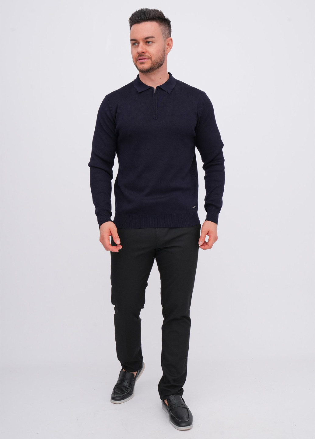 Темно-синий демисезонный свитер K.O.R