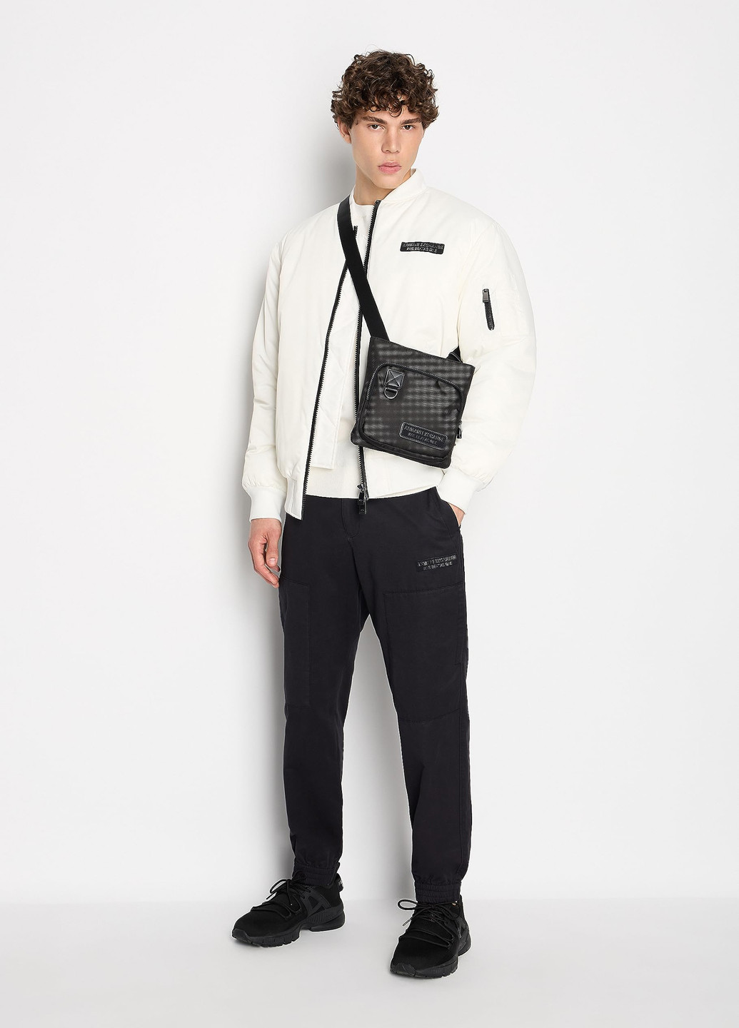 Білий демісезонний джемпер джемпер Armani Exchange