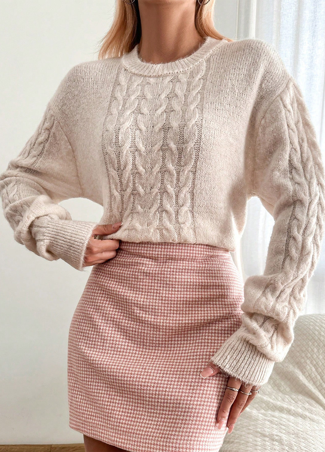 Светло-бежевый демисезонный джемпер джемпер SHEIN