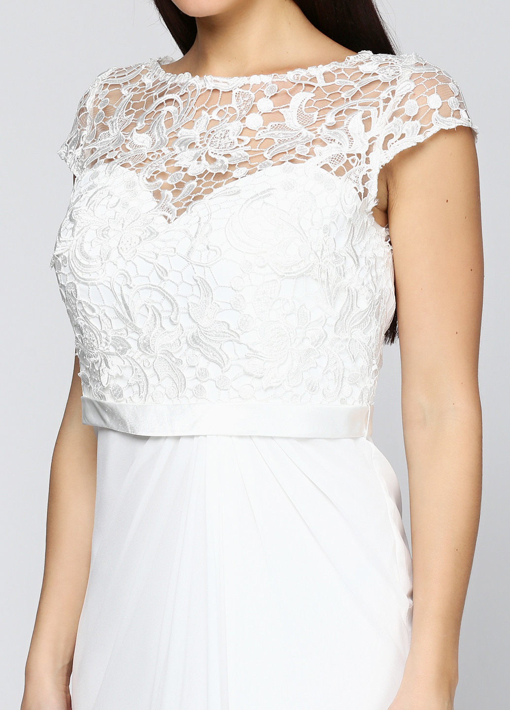 Белое вечернее платье Luxuar однотонное