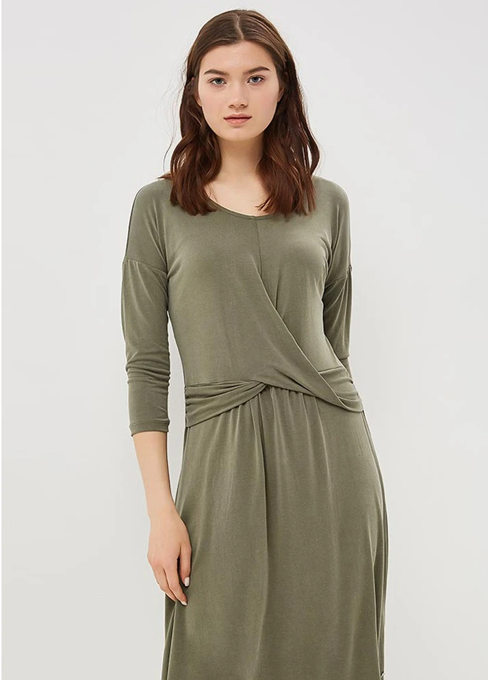 Оливковое (хаки) кэжуал платье женское хаки в стиле ампир Let's Shop однотонное