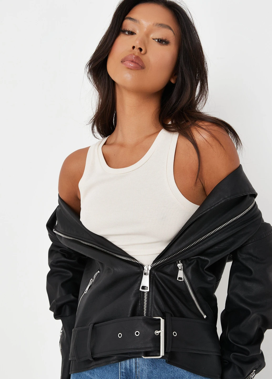 Черная демисезонная куртка косуха Missguided