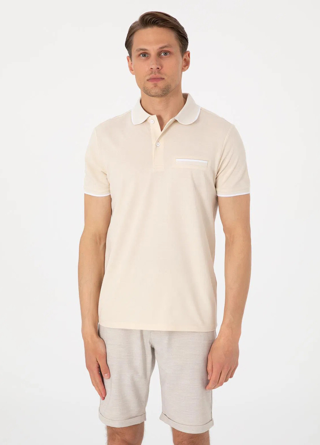 Бежевая футболка-поло для мужчин Pierre Cardin однотонная