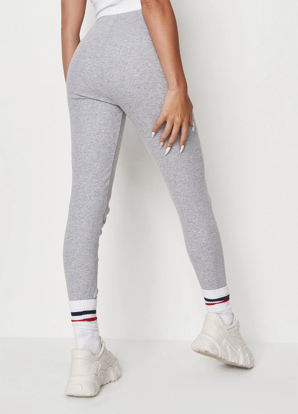 Серые демисезонные леггинсы Missguided