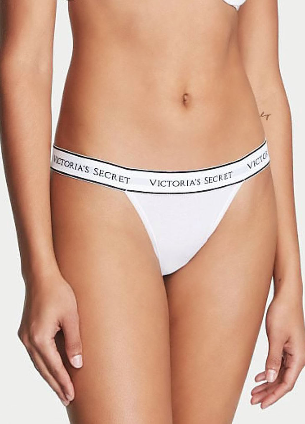 Белый демисезонный комплект (бюстгальтер, трусики) Victoria's Secret