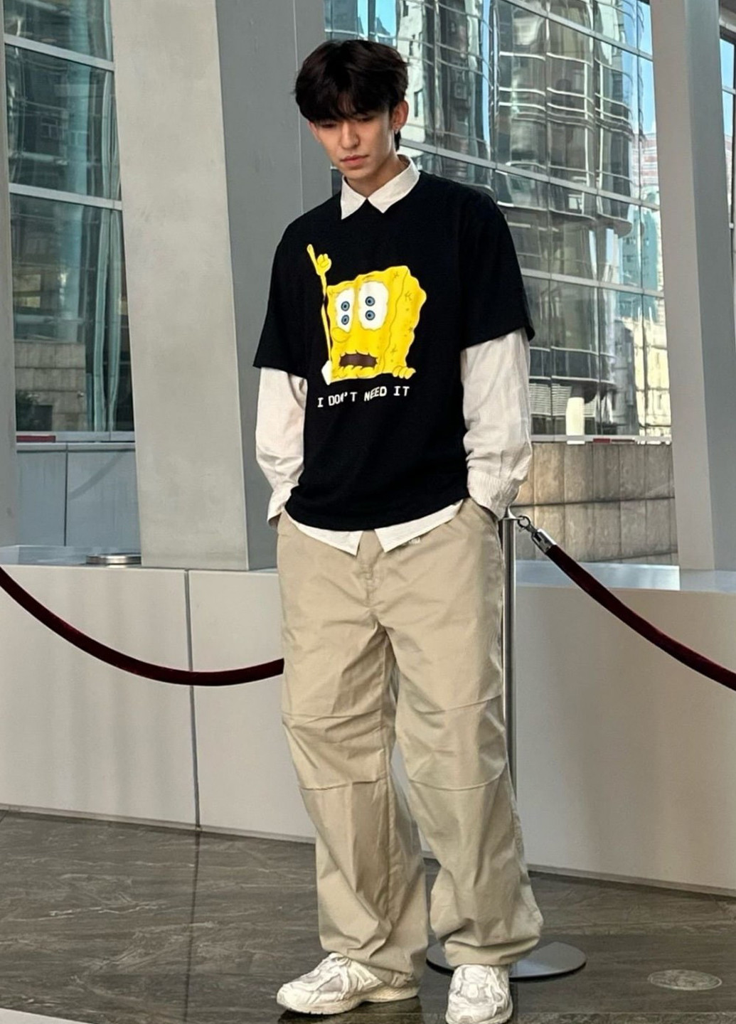 Черная футболка Uniqlo