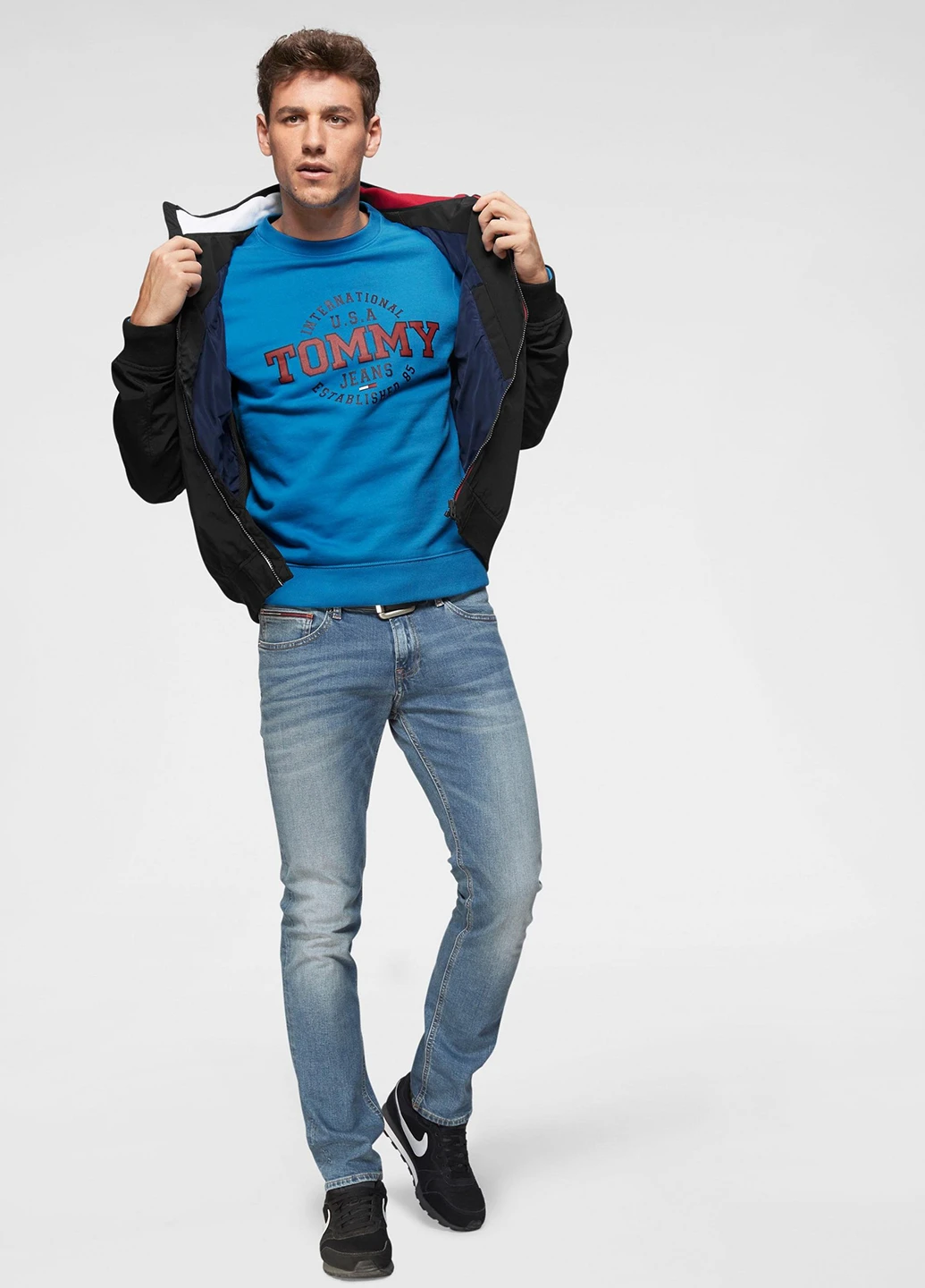 Голубой свитшот Tommy Jeans надпись (250582713)