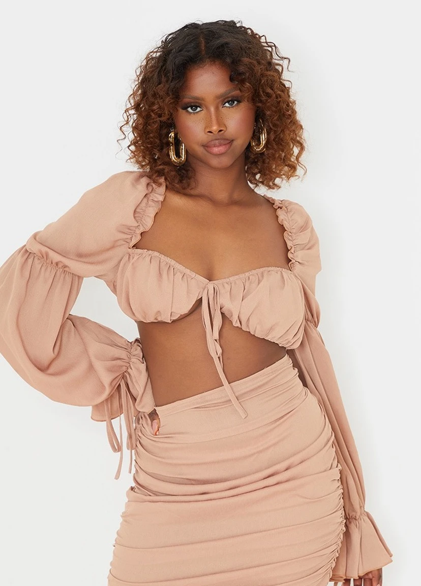 Бежевое кэжуал платье PrettyLittleThing однотонное