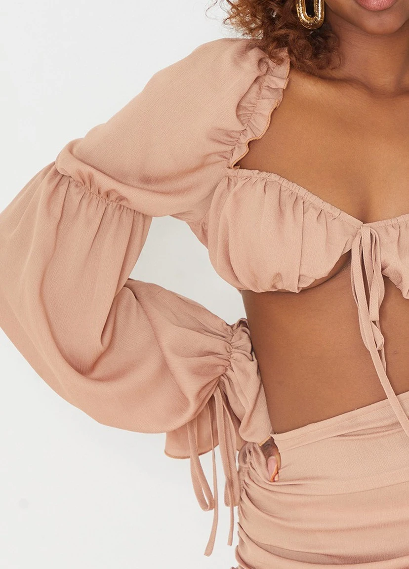 Бежевое кэжуал платье PrettyLittleThing однотонное