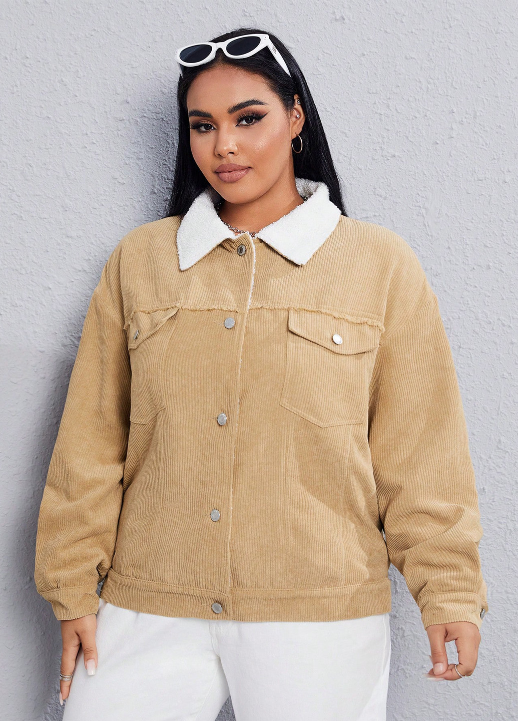 Песочная демисезонная куртка SHEIN