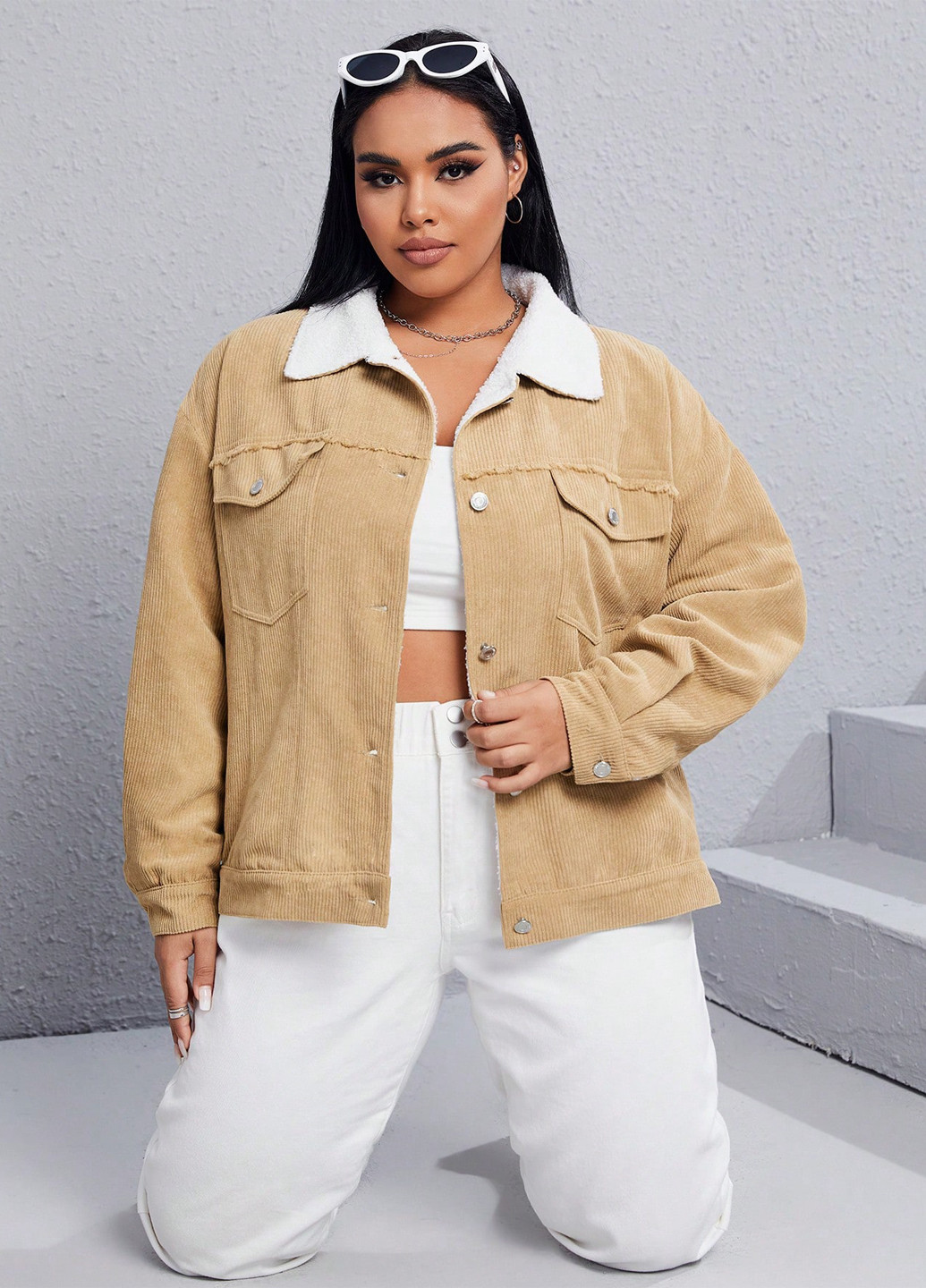 Песочная демисезонная куртка SHEIN