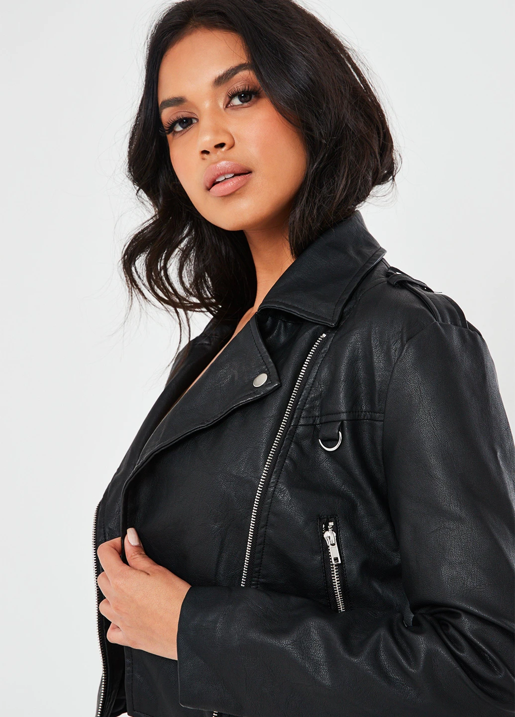 Чорна демісезонна куртка косуха Missguided