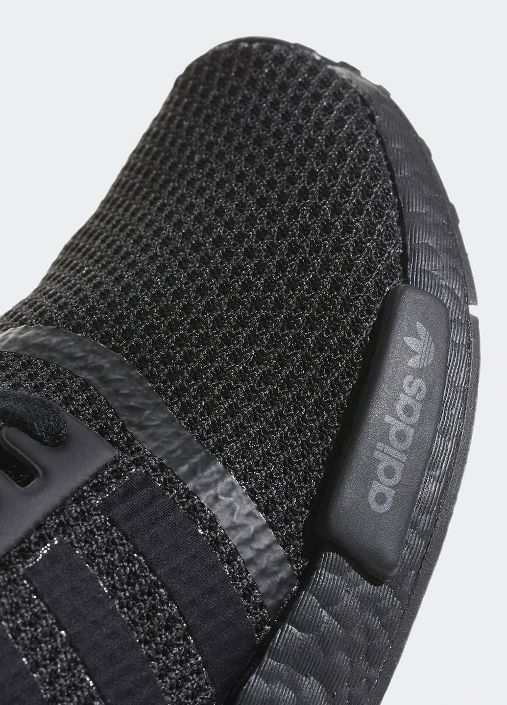 Кроссовки adidas чёрные демисезоны (75675919)
