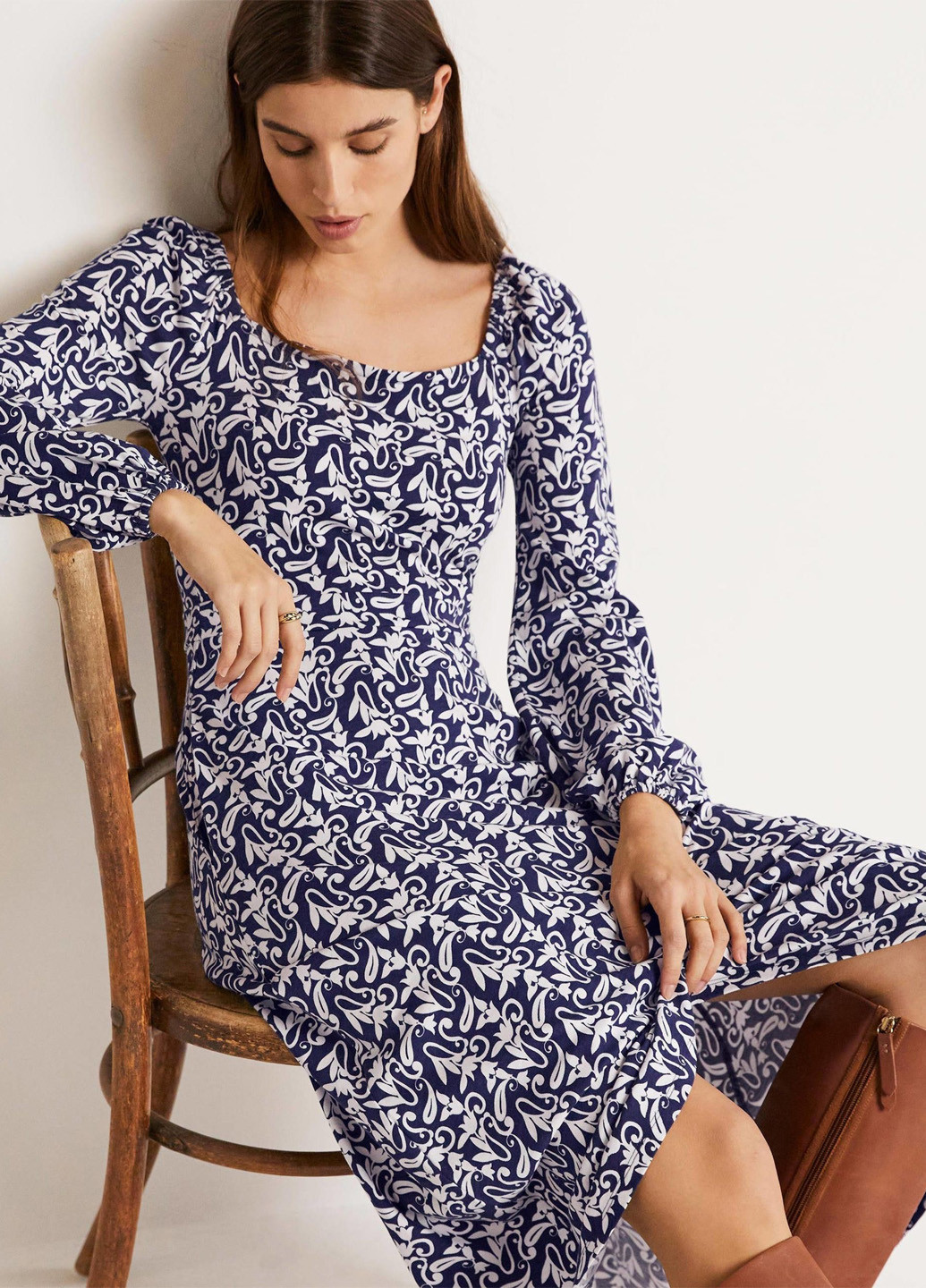 Темно-синя кежуал сукня кльош Boden з квітковим принтом