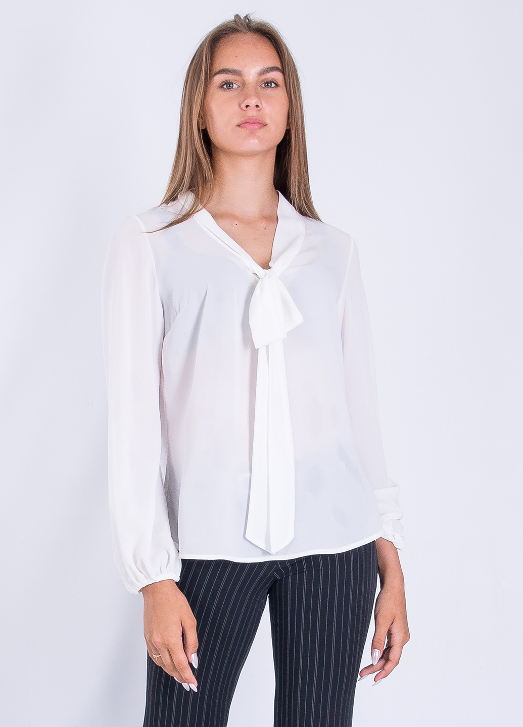 Белая демисезонная блуза Sarah Chole