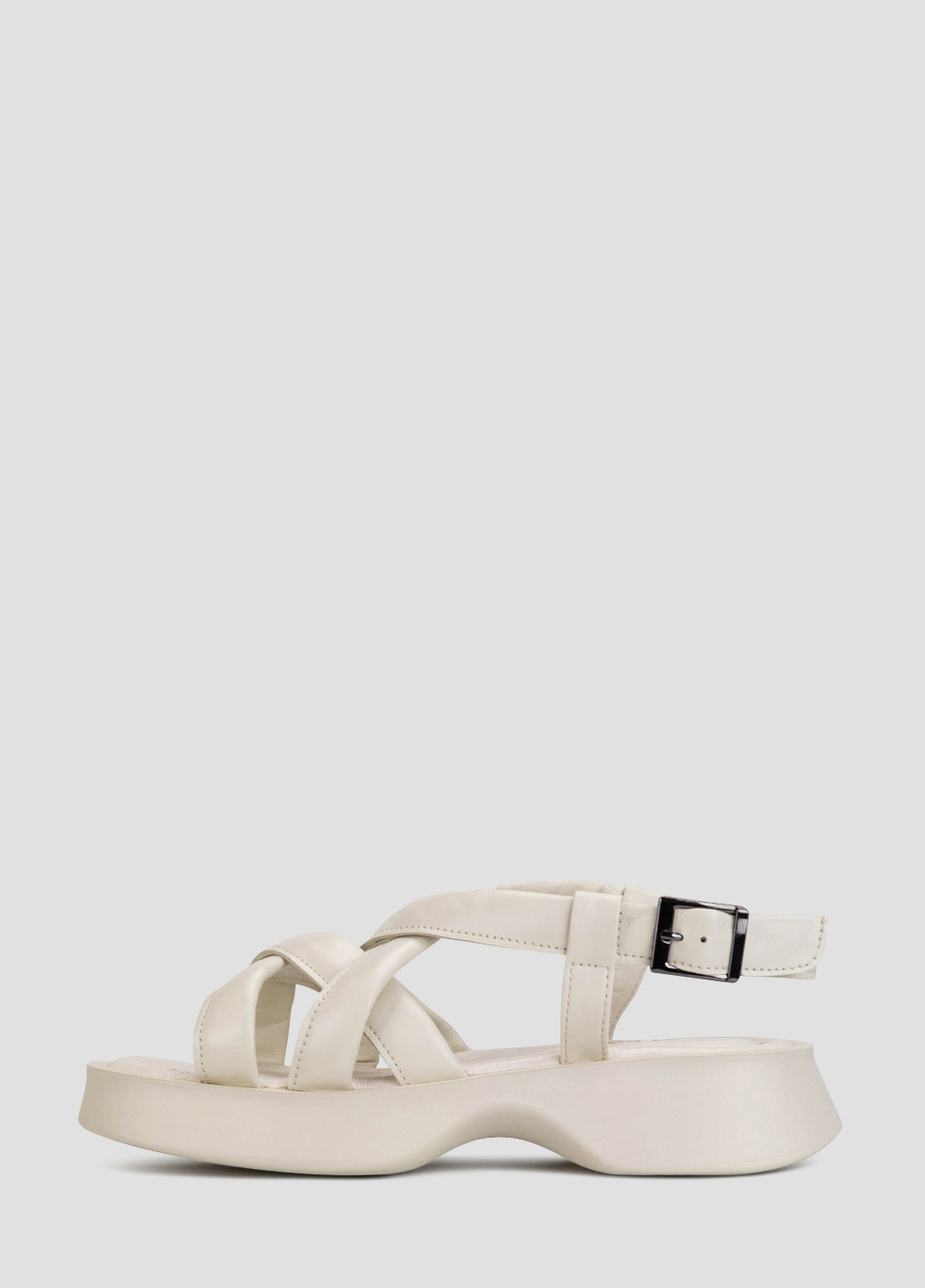 Белые босоножки Alromaro с ремешком